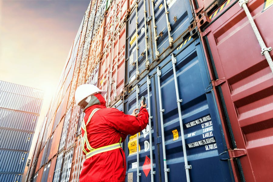 Supply chain 2023: 5 trends for shippers to watch out