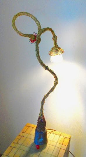 Lampa na ołowianej podstawie