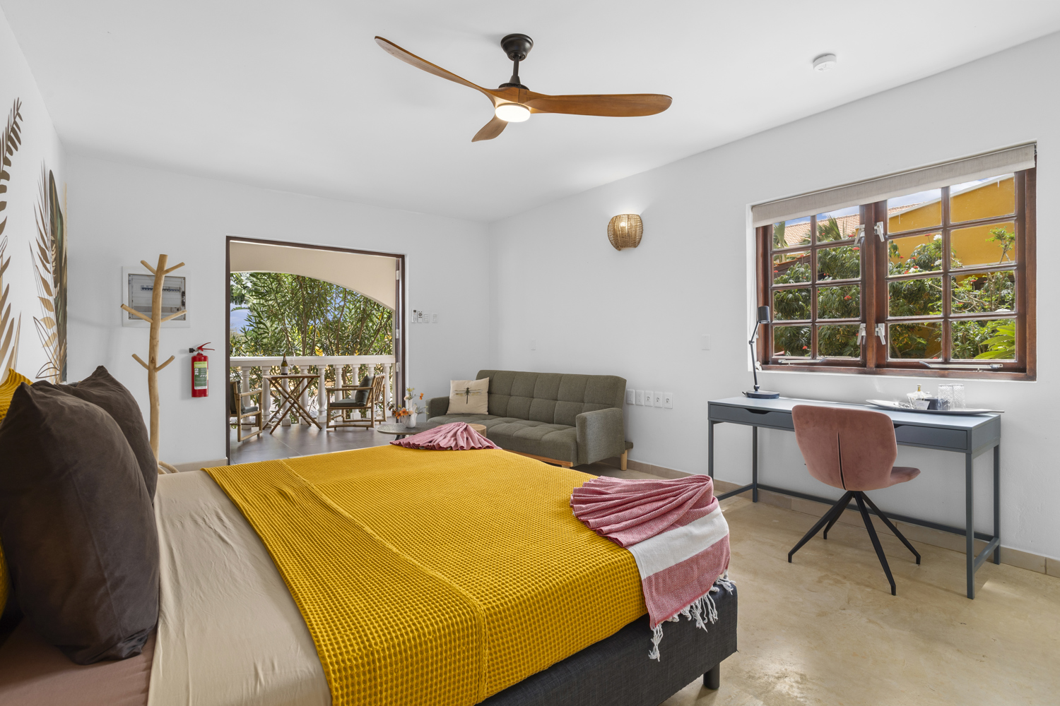 Deluxe room with porch