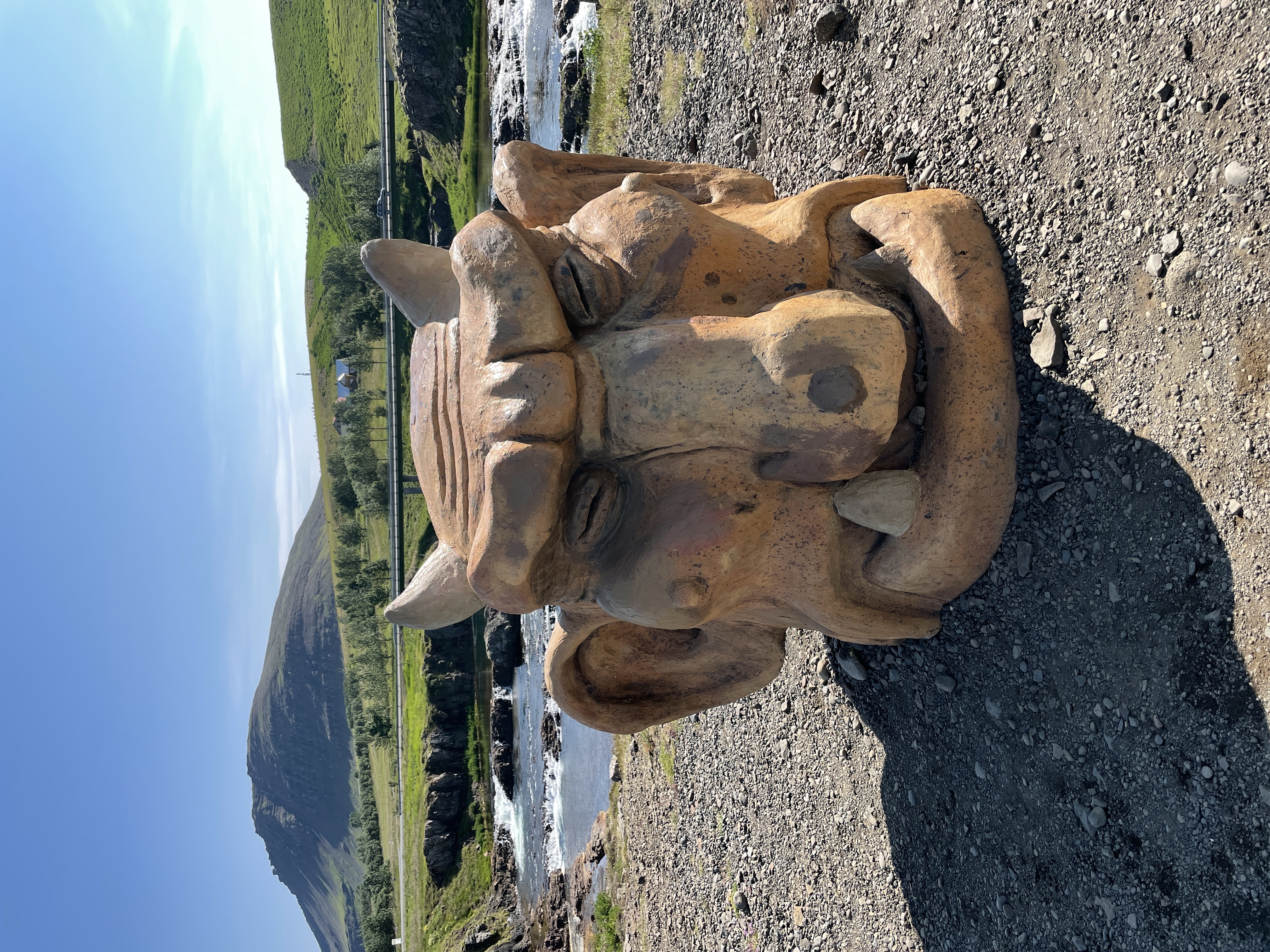 Giant Carving of Troll's dead