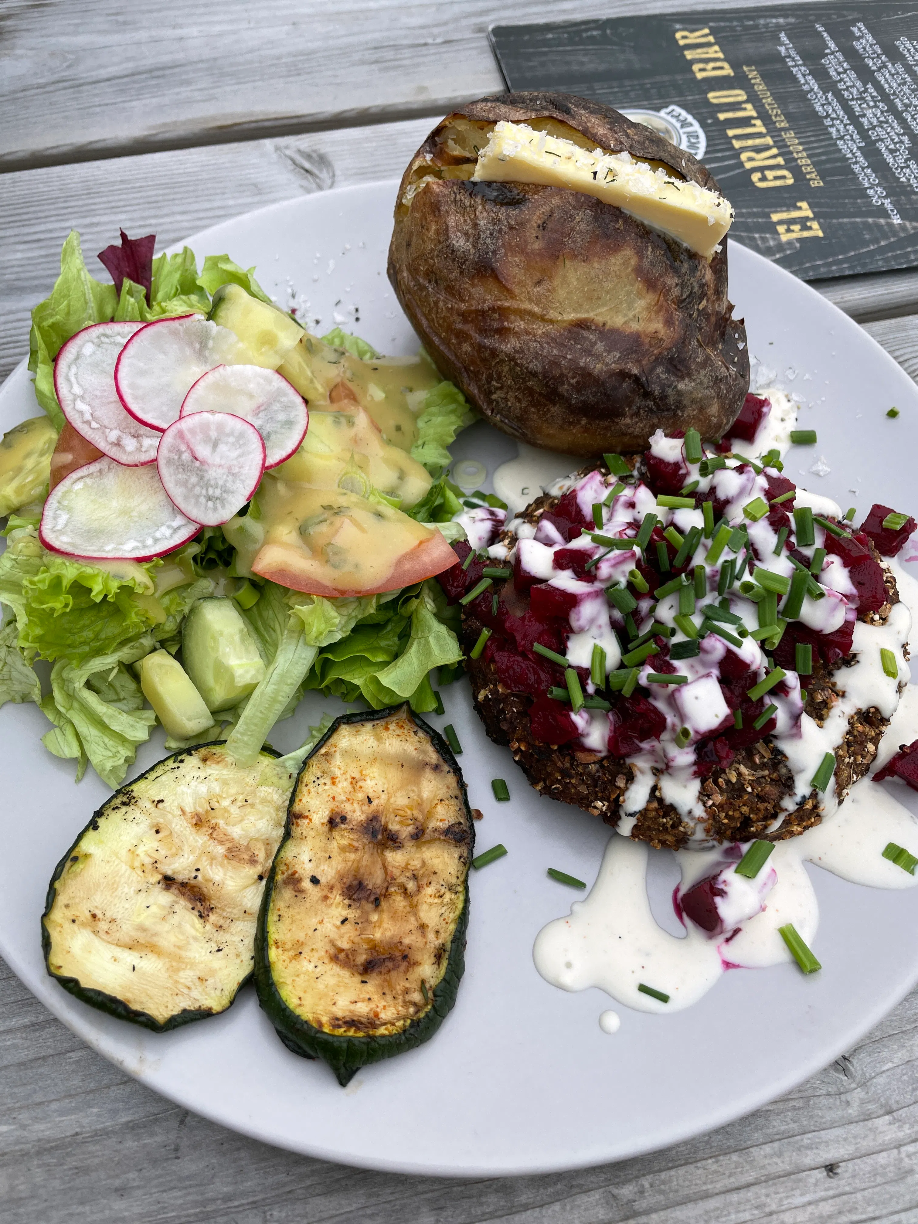 Yummy dinner at El Grillo Bar