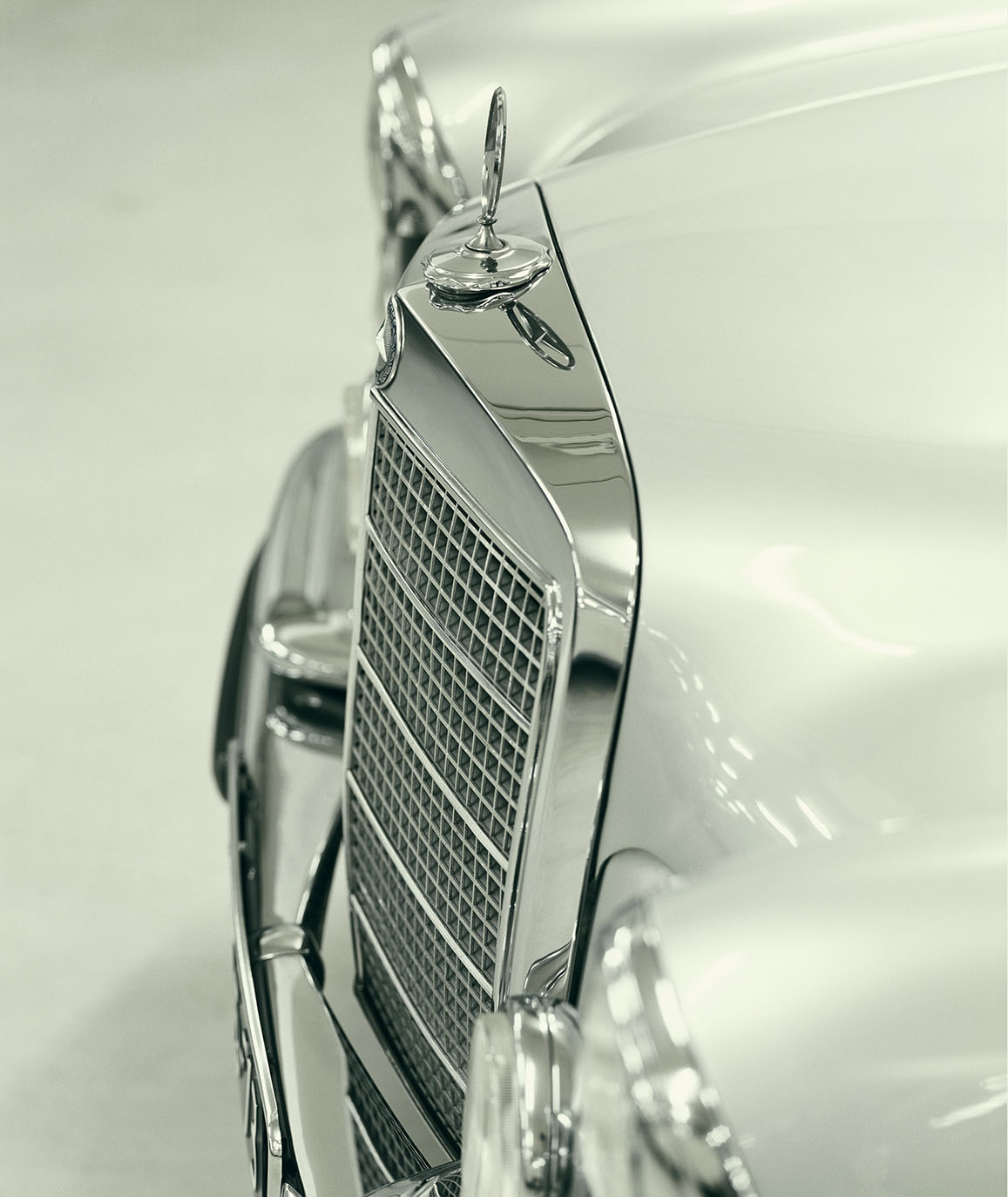 Thumbnail of Merc Eigen Fabrikaat Autotrack