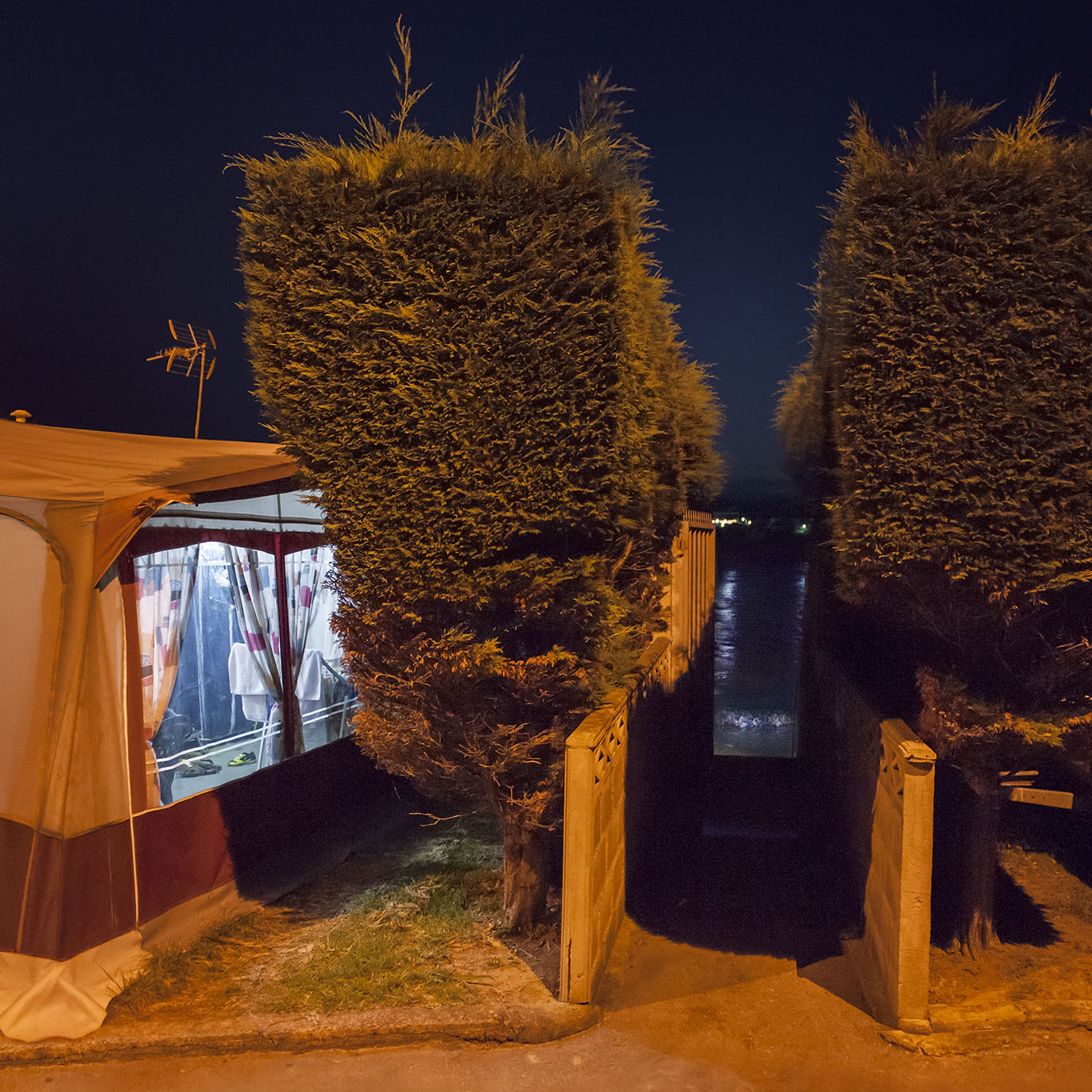 Thumbnail of Luxury Caravan