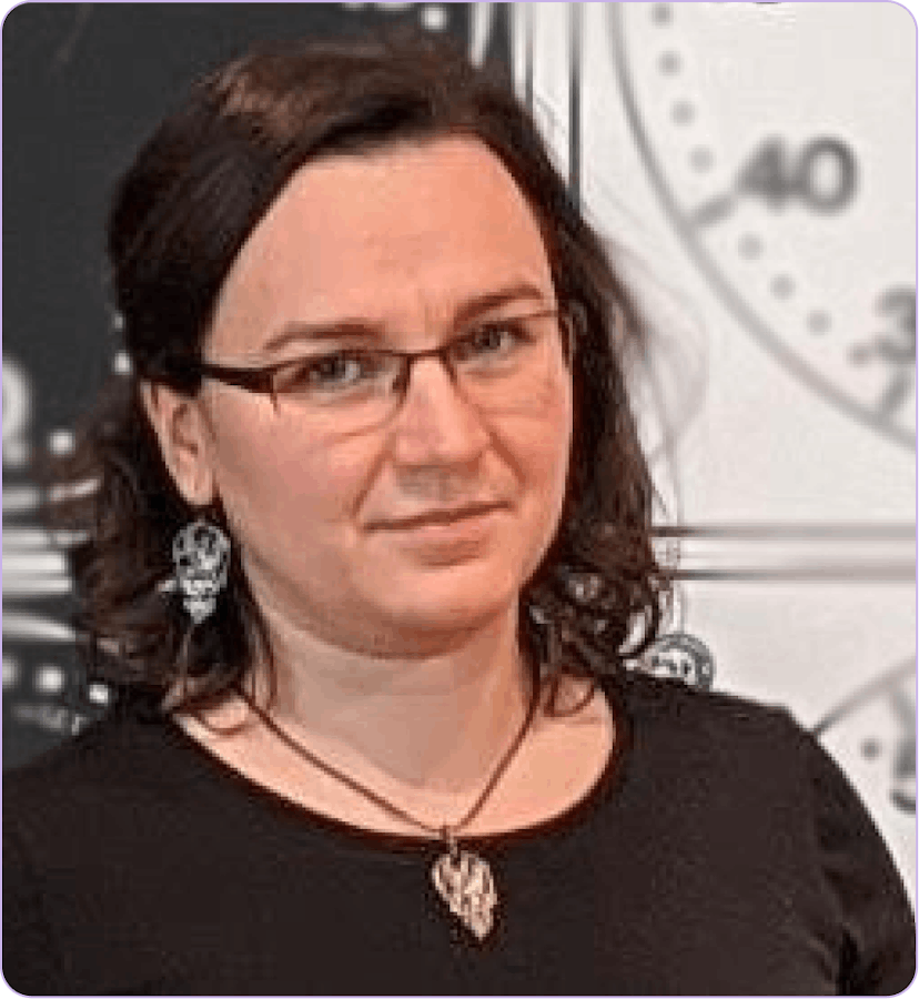 Alisa Vershinina Headshot