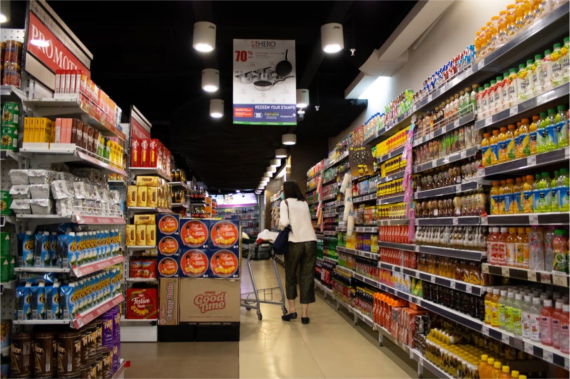 Delphis makes HVAC and refrigeration efficient in airports, retail stores, supermarkets, and a campus.
