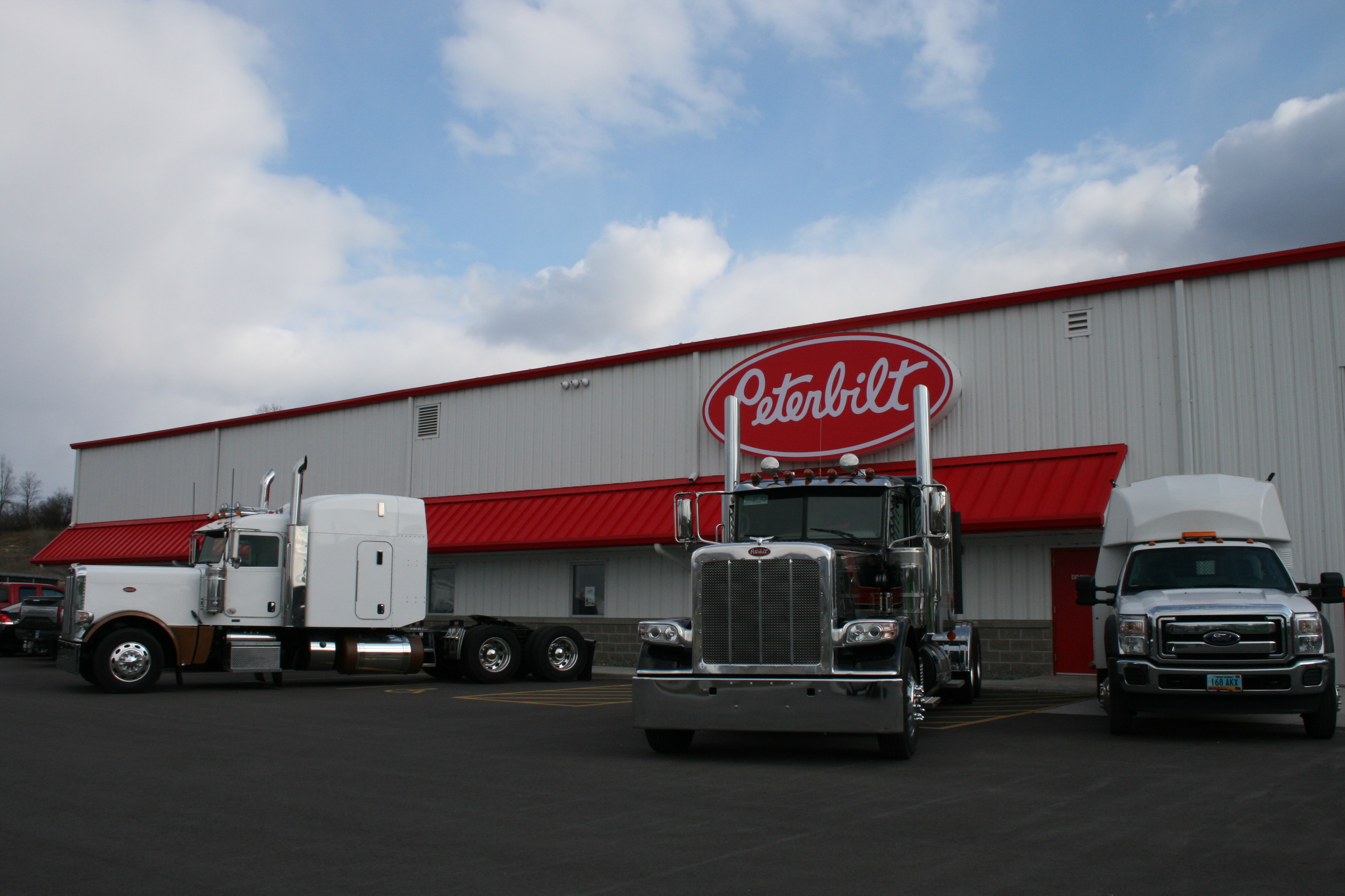 Retail Dahl Toyota Dahl Subaru Dahl Subaru, La Crosse, WI - Aerial 