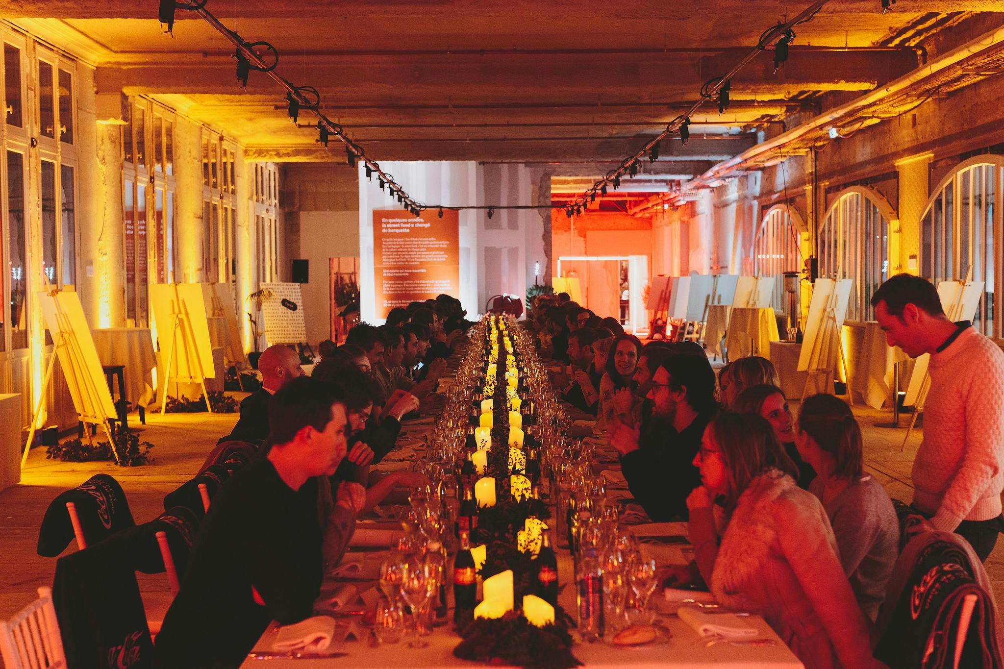 grand banquet pour le dîner de chantier du Coca-Cola Street Food Market