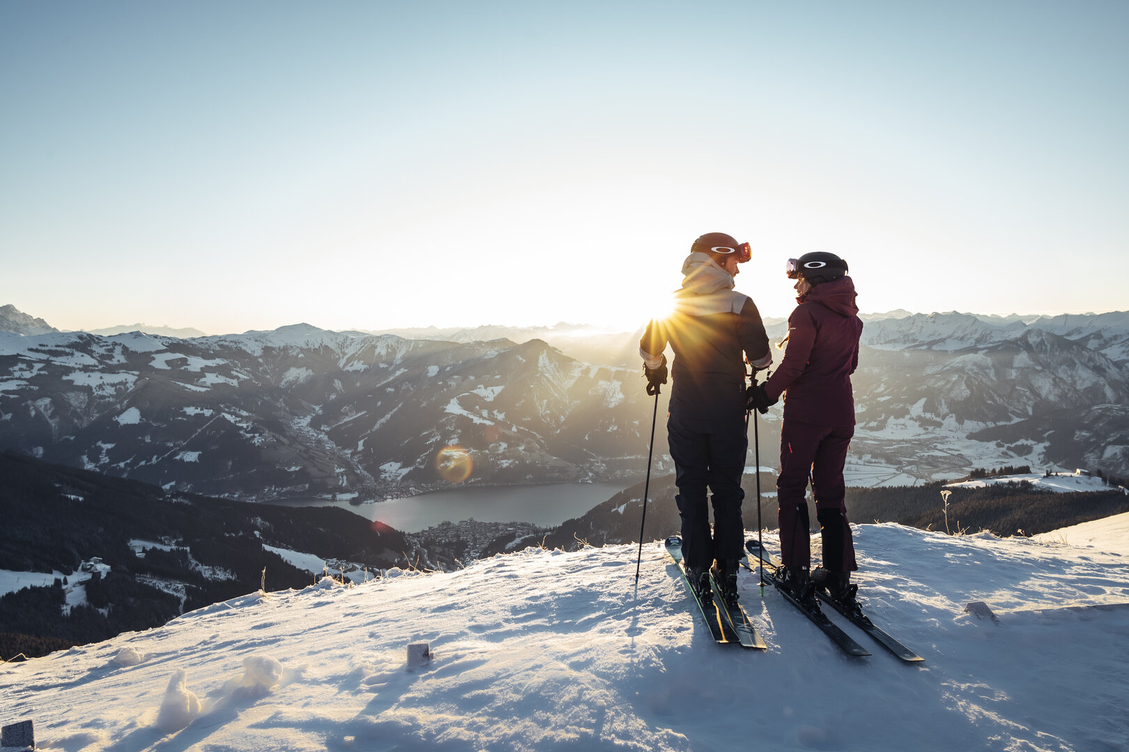 Aussicht von der Schmittenhöhe Skipiste im Winter. Book your holiday home with we.rent