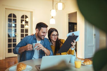 first-time homebuyers hiring a home inspector and getting home checklist ready