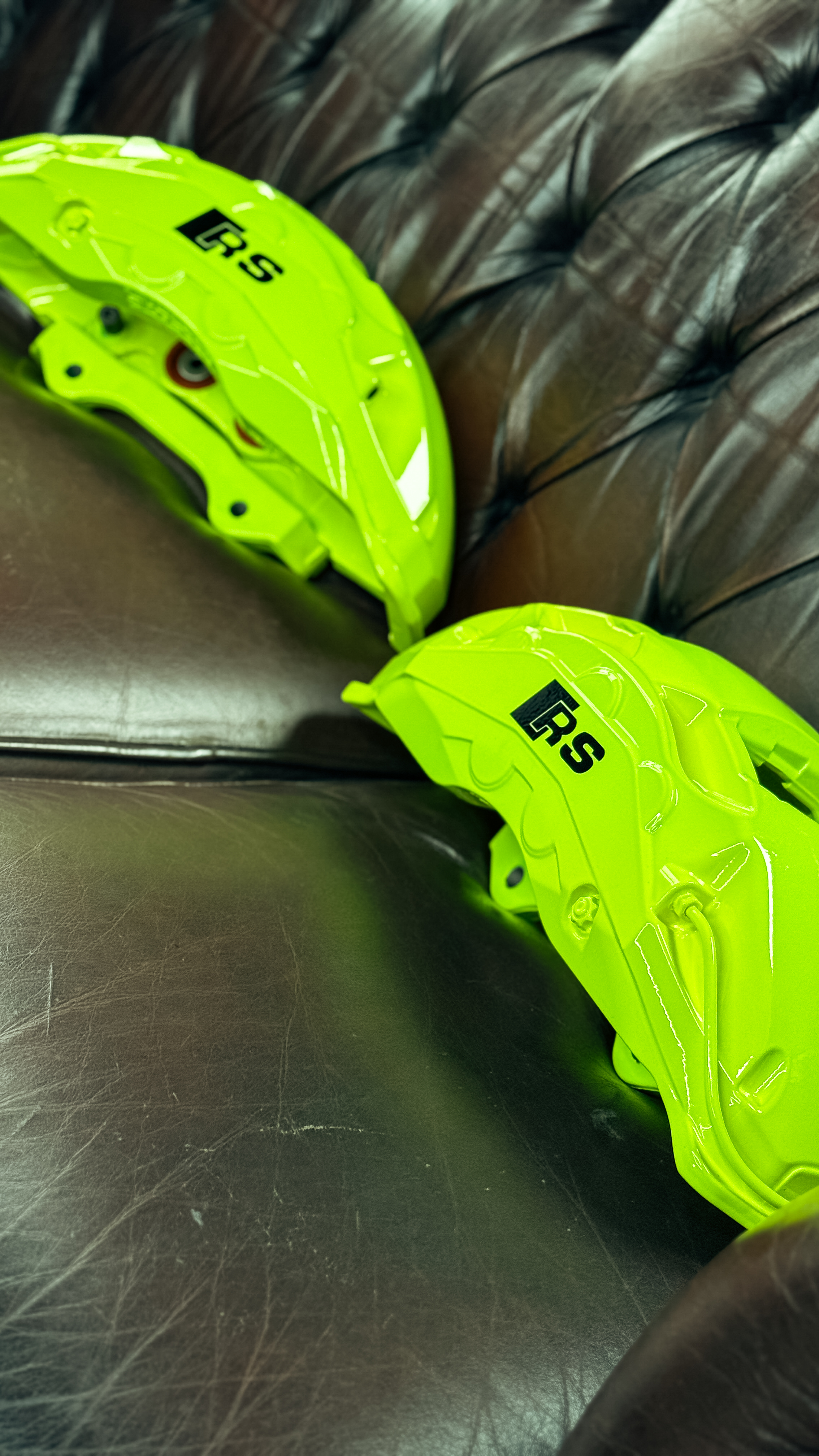 Audi RS6 10 kolben bremsanlage neon gelb hochglanz pulverbeschichtet