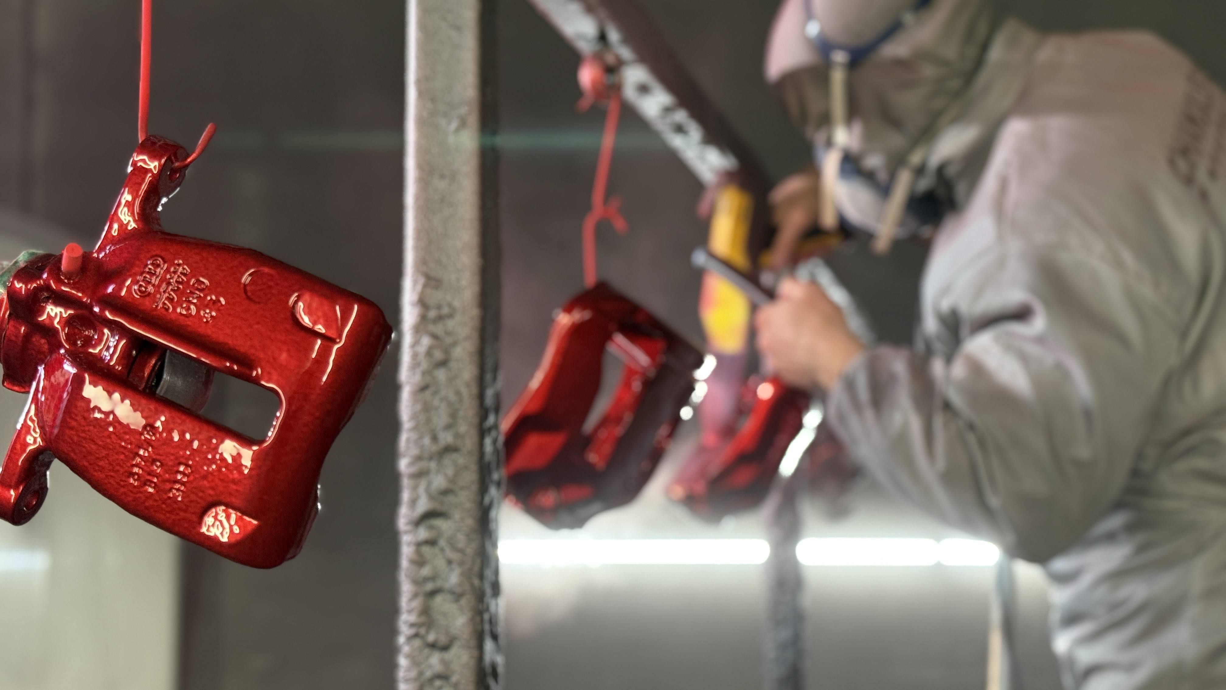 Pulverbeschichtung Bremsanlage Audi RS TT Bremssattel Träger