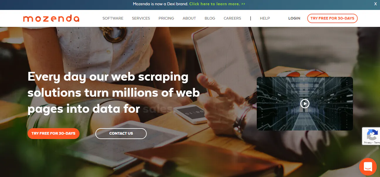 Mozenda landing page screenshot about turning web pages into data with a free trial button