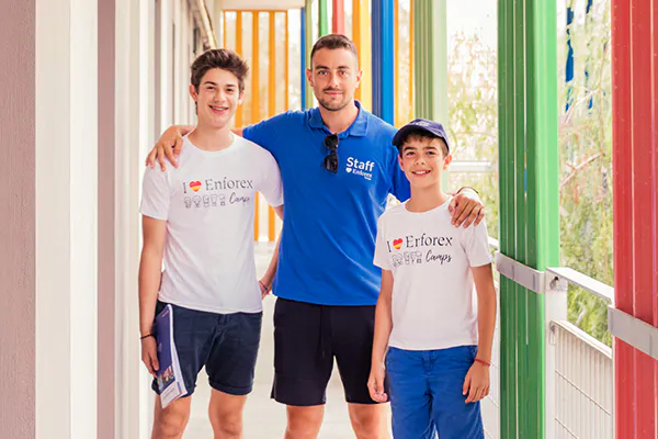 Equipe dos acampamentos de verão