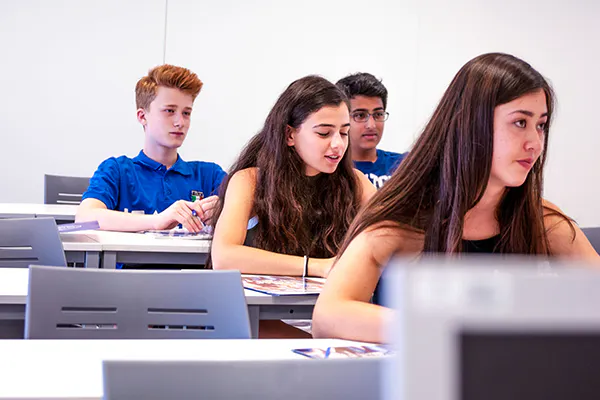 Aulas de espanhol nos acampamentos Enforex em Madrid