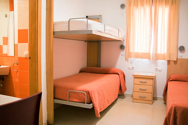 Quartos triplos com ar-condicionado