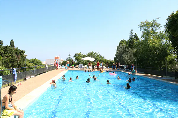 Piscina no Enforex Marbella Centro