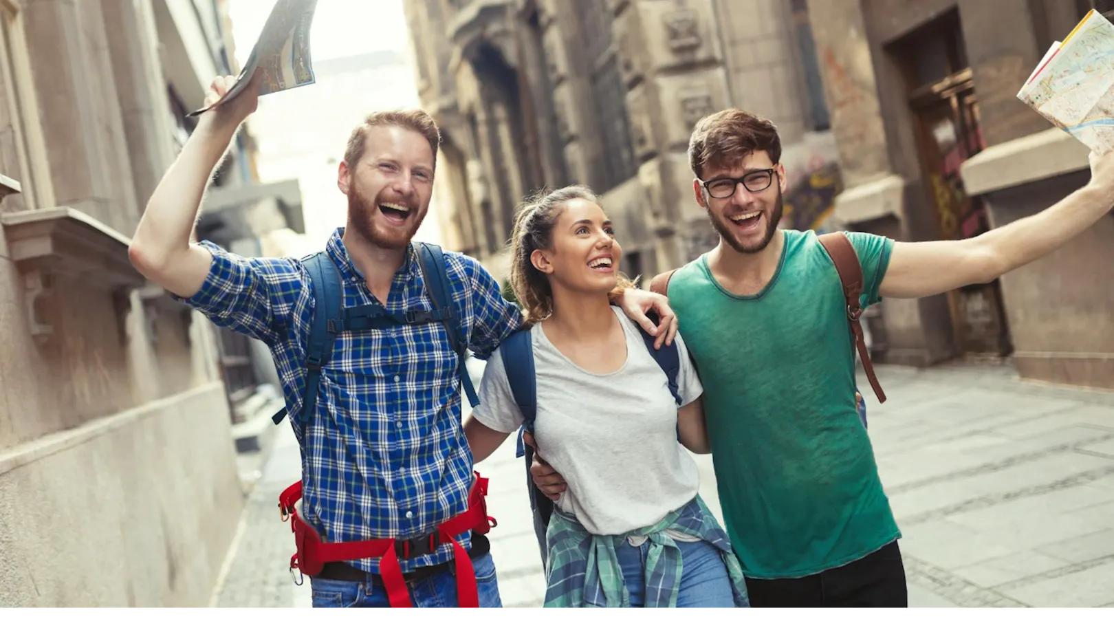 estudiantes disfrutando del turismo en España