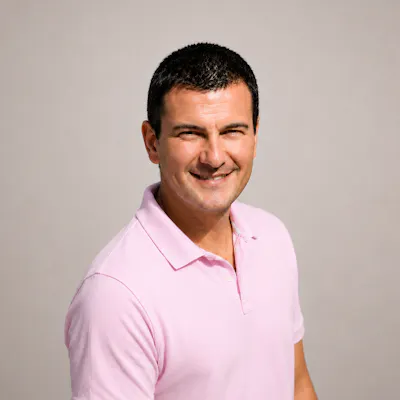 Diretor do acampamento de verão Enforex