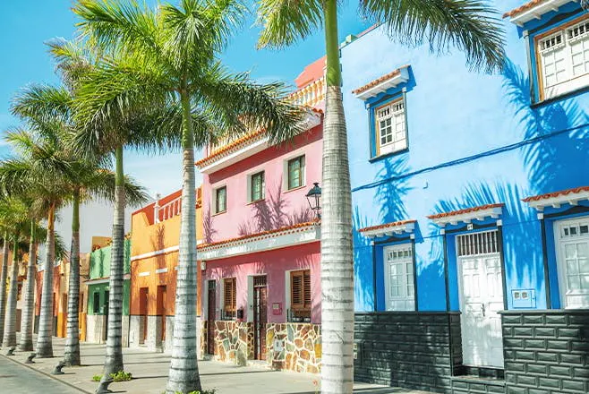 Case colorate a Puerto de la Cruz, Tenerife