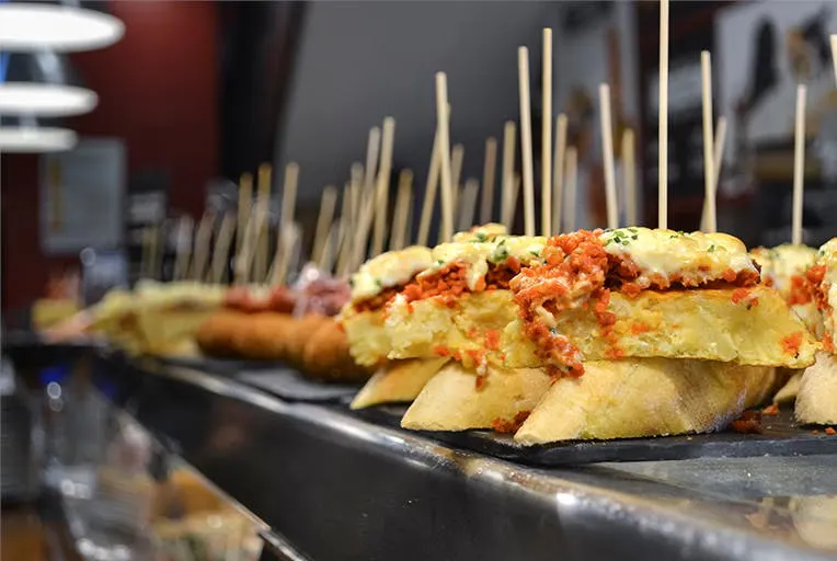tapas lungo van duck street a Salamanca