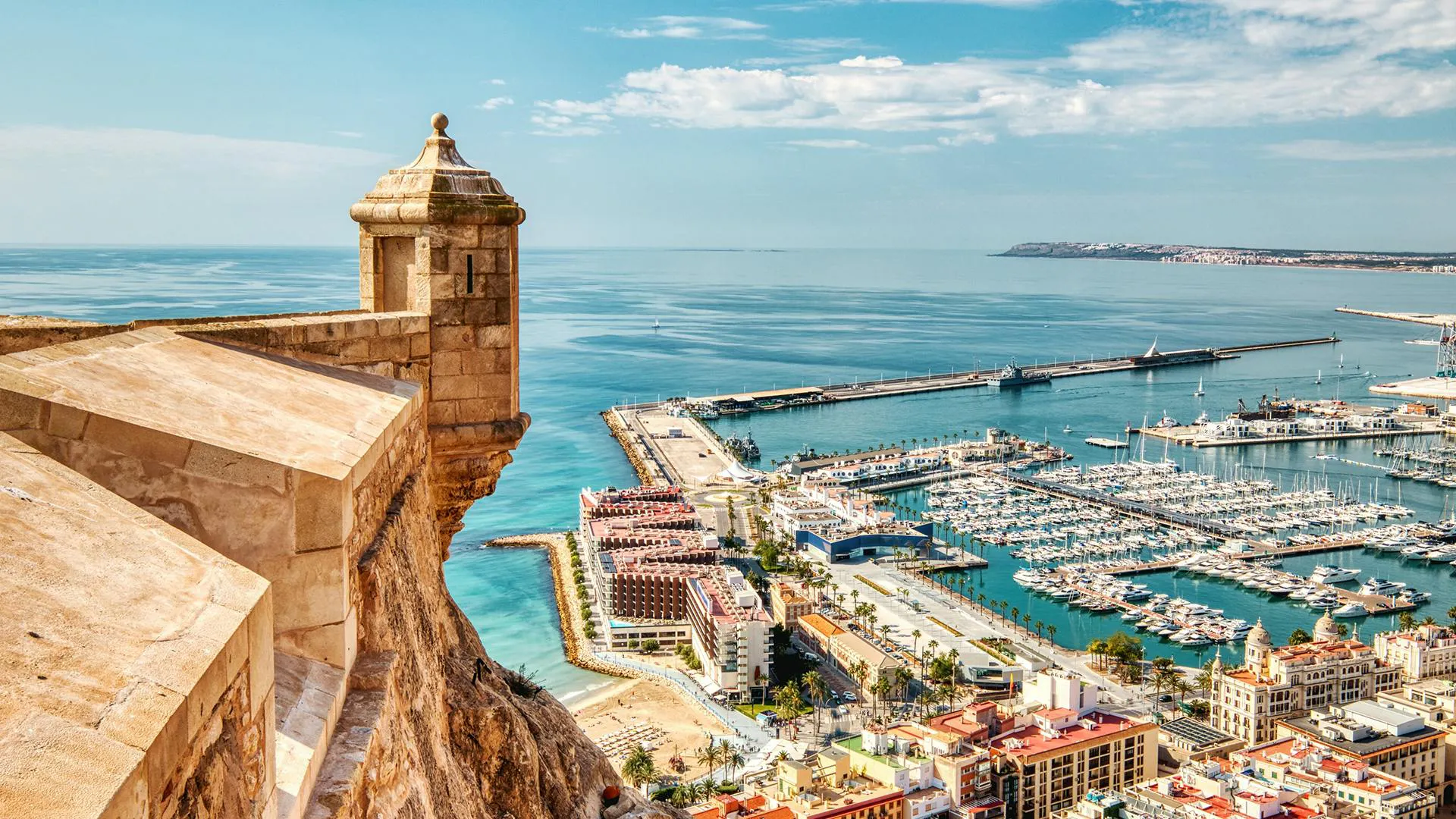 Castello di Santa Bárbara con viste panoramiche su Alicante, Alicante, Spagna