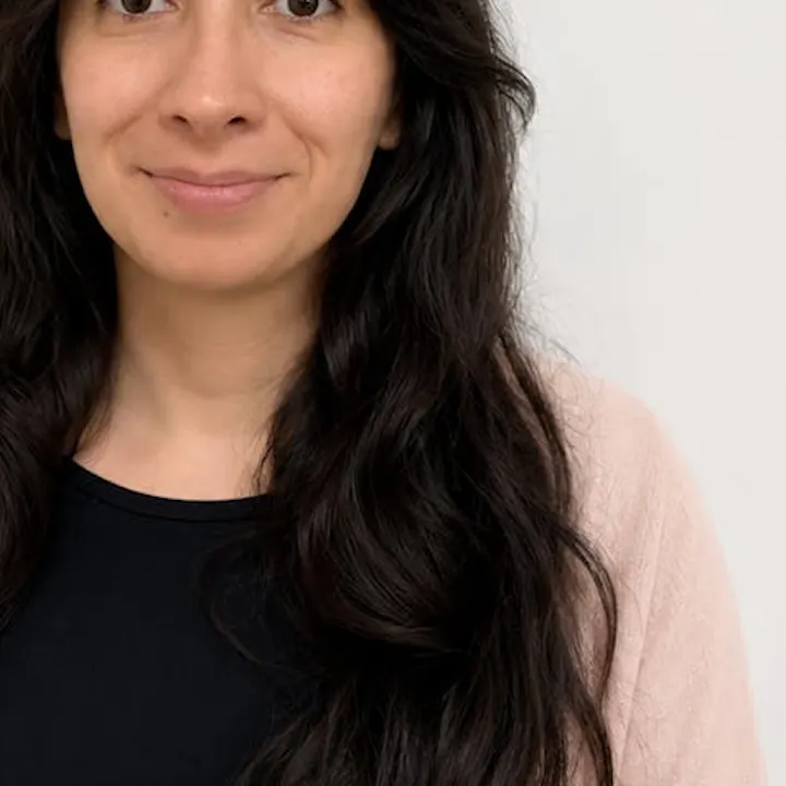 الفريق في فالنسيا, María Camila