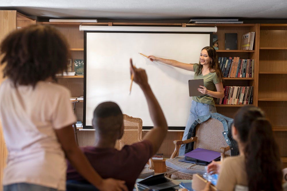 Pessoas em uma sala de aula