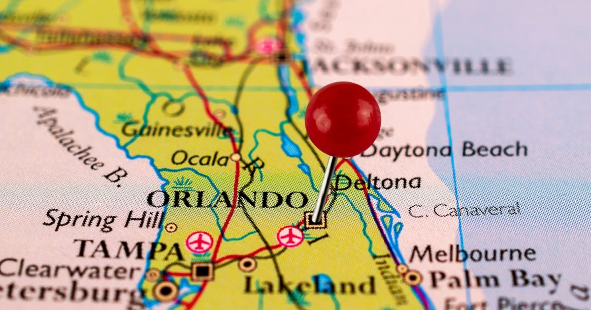 Mapa de Orlando com um marcador em cima.