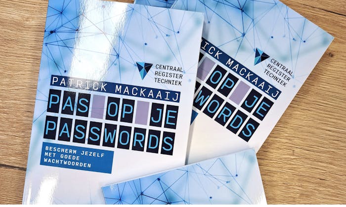 Nieuwe versie van het boek Pas op je Passwords van Patrick Mackaaij.