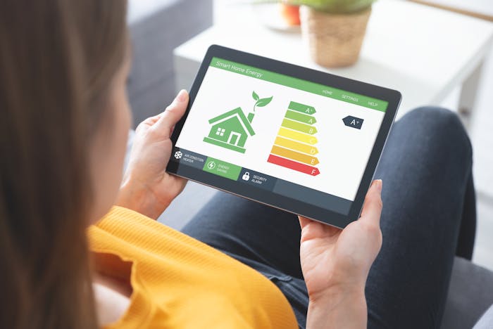Een energieadviseur voor een erkend energielabel vind je in het Centraal Register Techniek.