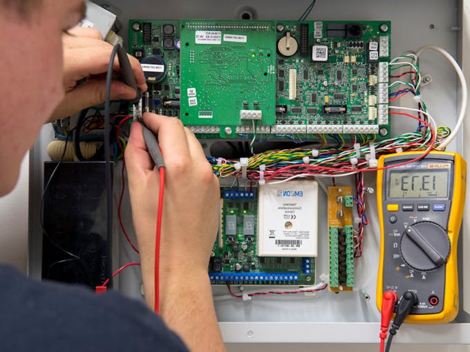 De Vakbekwaamheidscommissie (VBC) werkt samen met het Centraal Register Techniek.