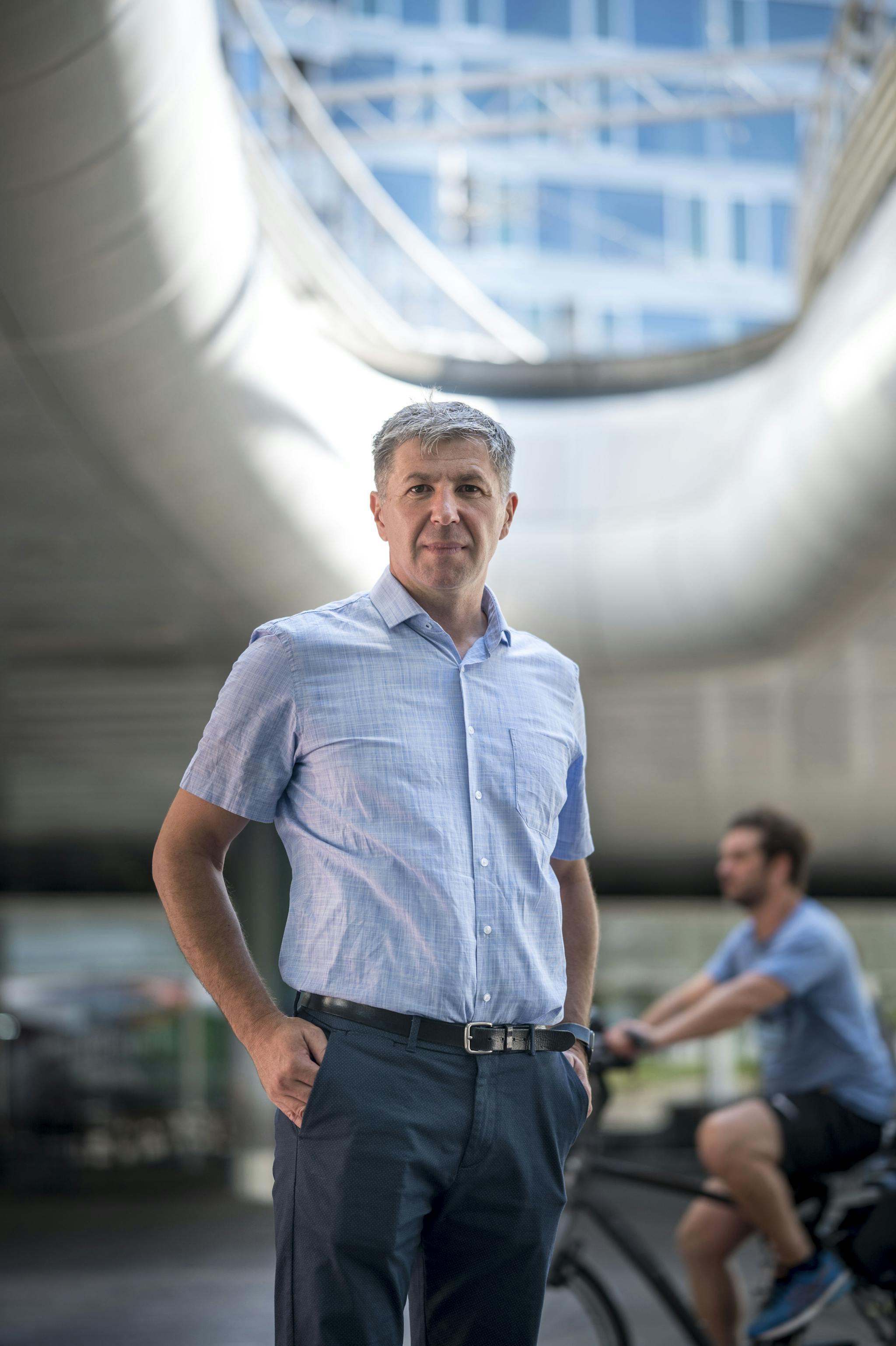 Marcel van Lieshout sluit graag bij je bijeenkomst of evenement in de technieksector.