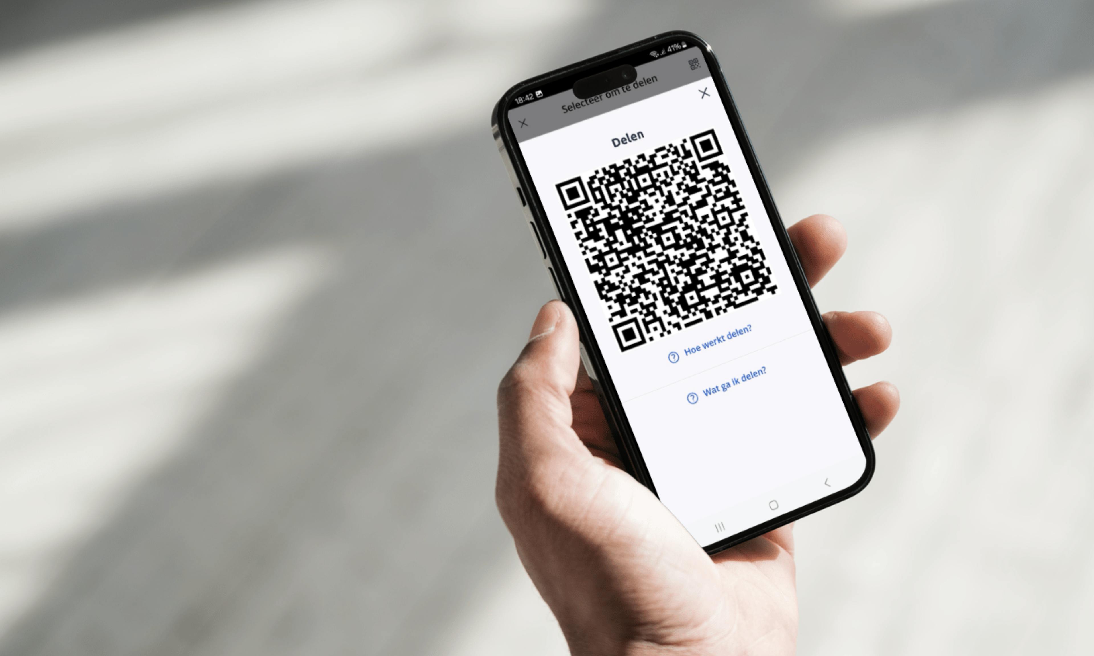 Check nu simpel en eenvoudig je vakspecialist aan de deur via een QR-code.