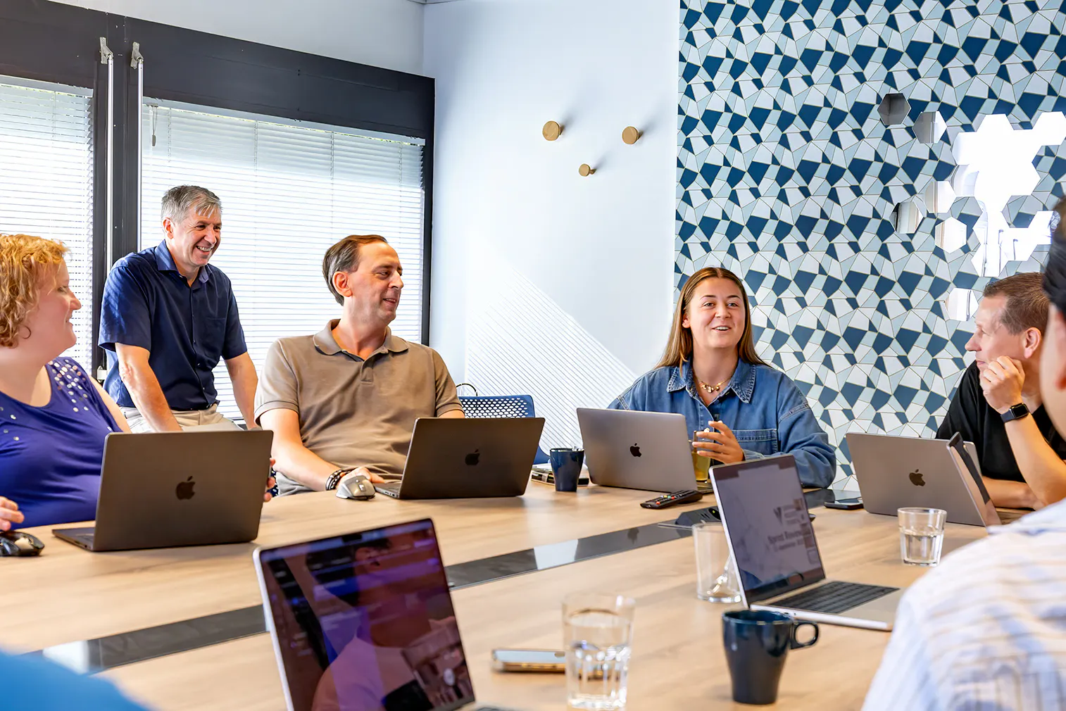 Development team in overleg
