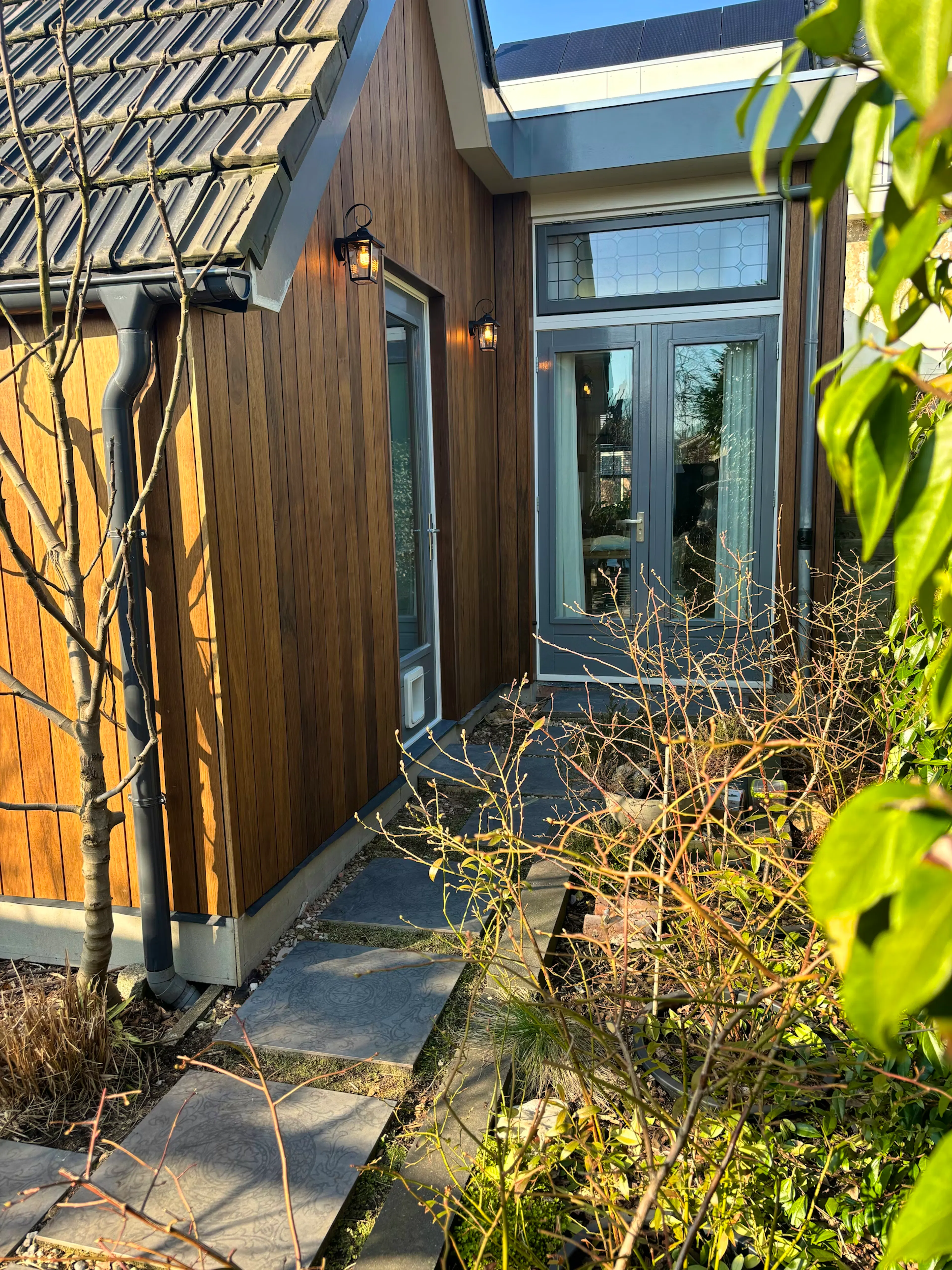 Gevelbekleding met Fraké hout