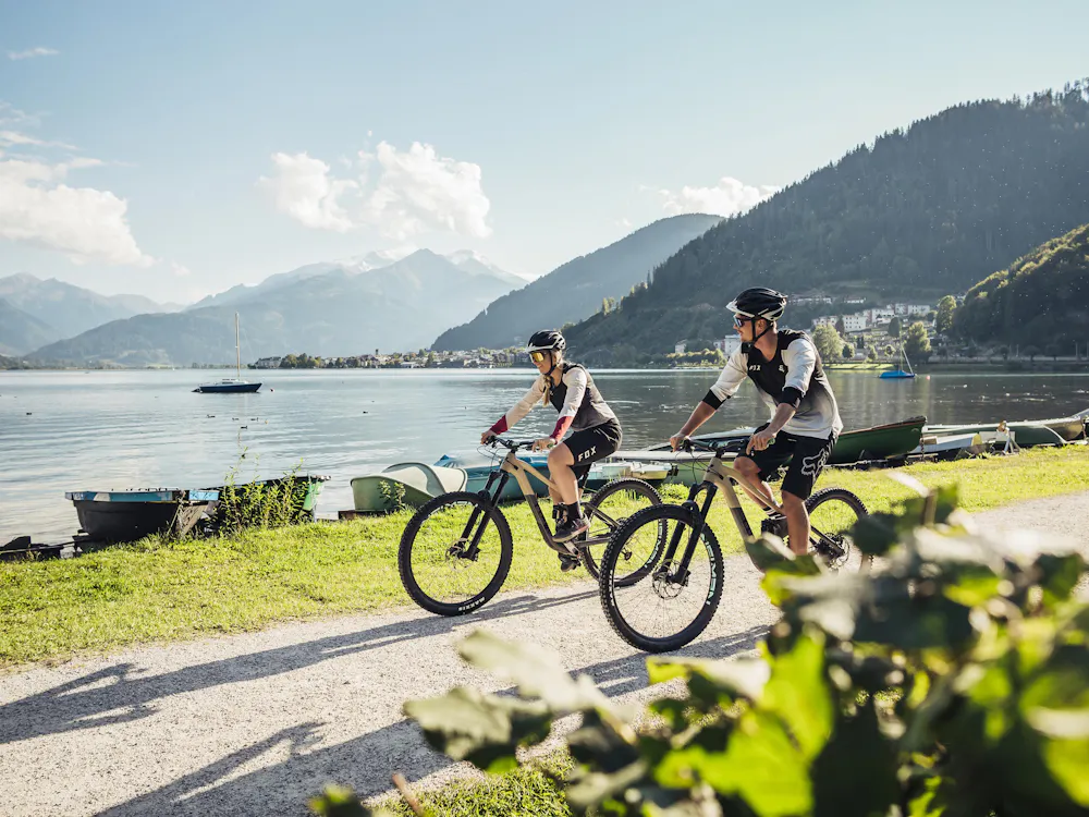 Biking along lake Zell can be very relaxing. If you need bikes just let us know, we have got the best conditions.