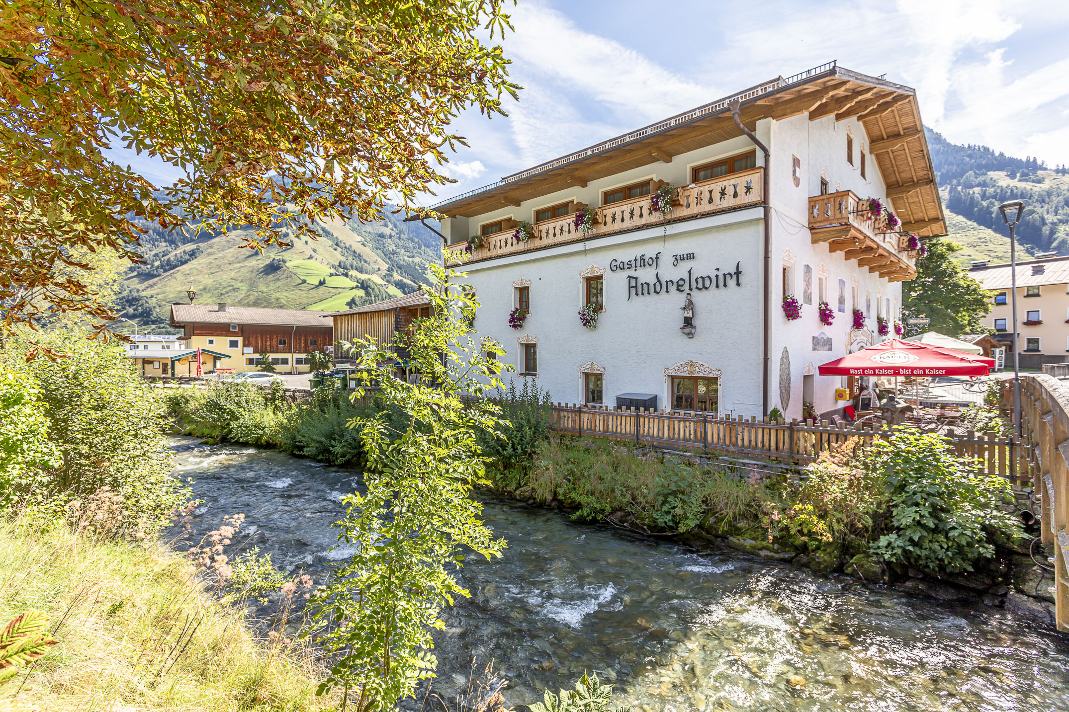 Gasthof Andrelwirt in Rauris beim Bach. Finde deine Ferienuntrkunft bei we rent apartments