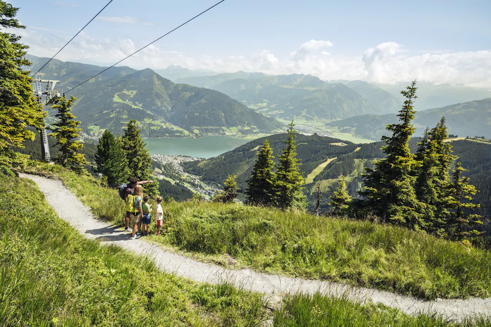 hiking_lake_zell_am_see_we_rent_apartments