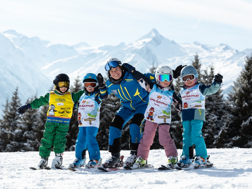 Ski School Sport Alpin in Zell am See