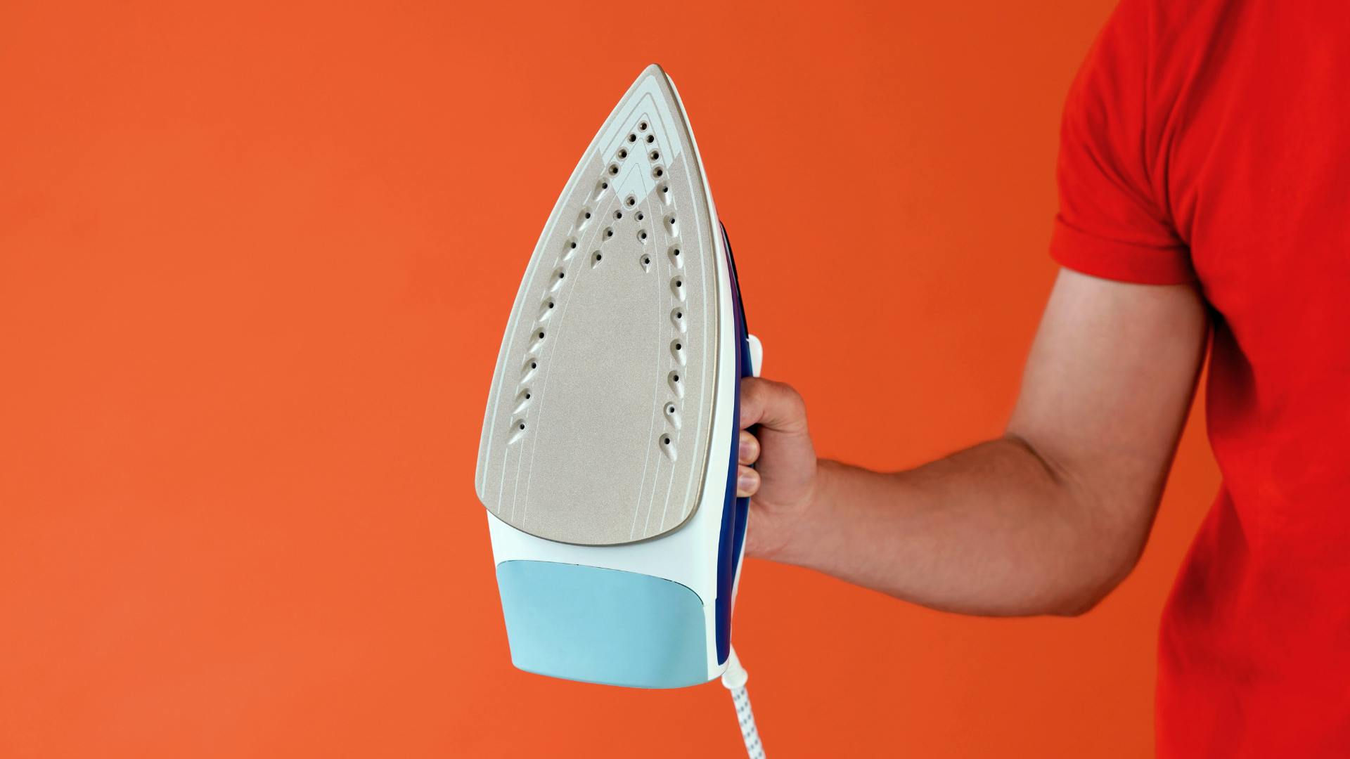 Cleaning and ironing services with vetted domestic cleaners 7/7
