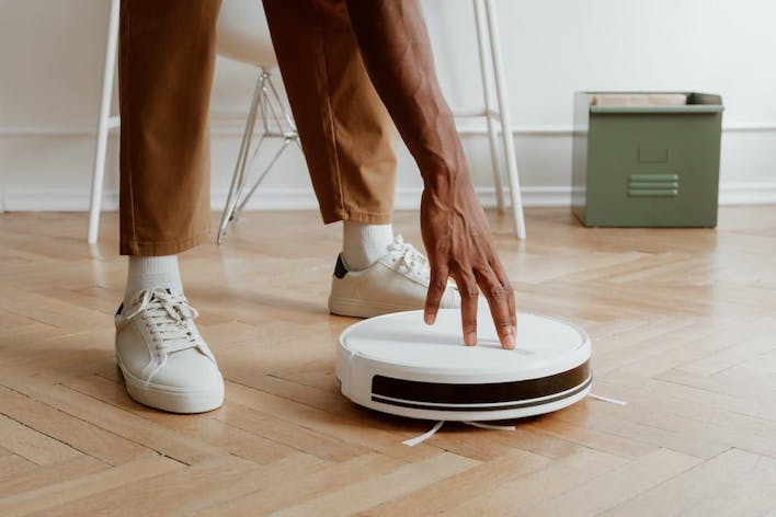 robotic vacuum cleaner