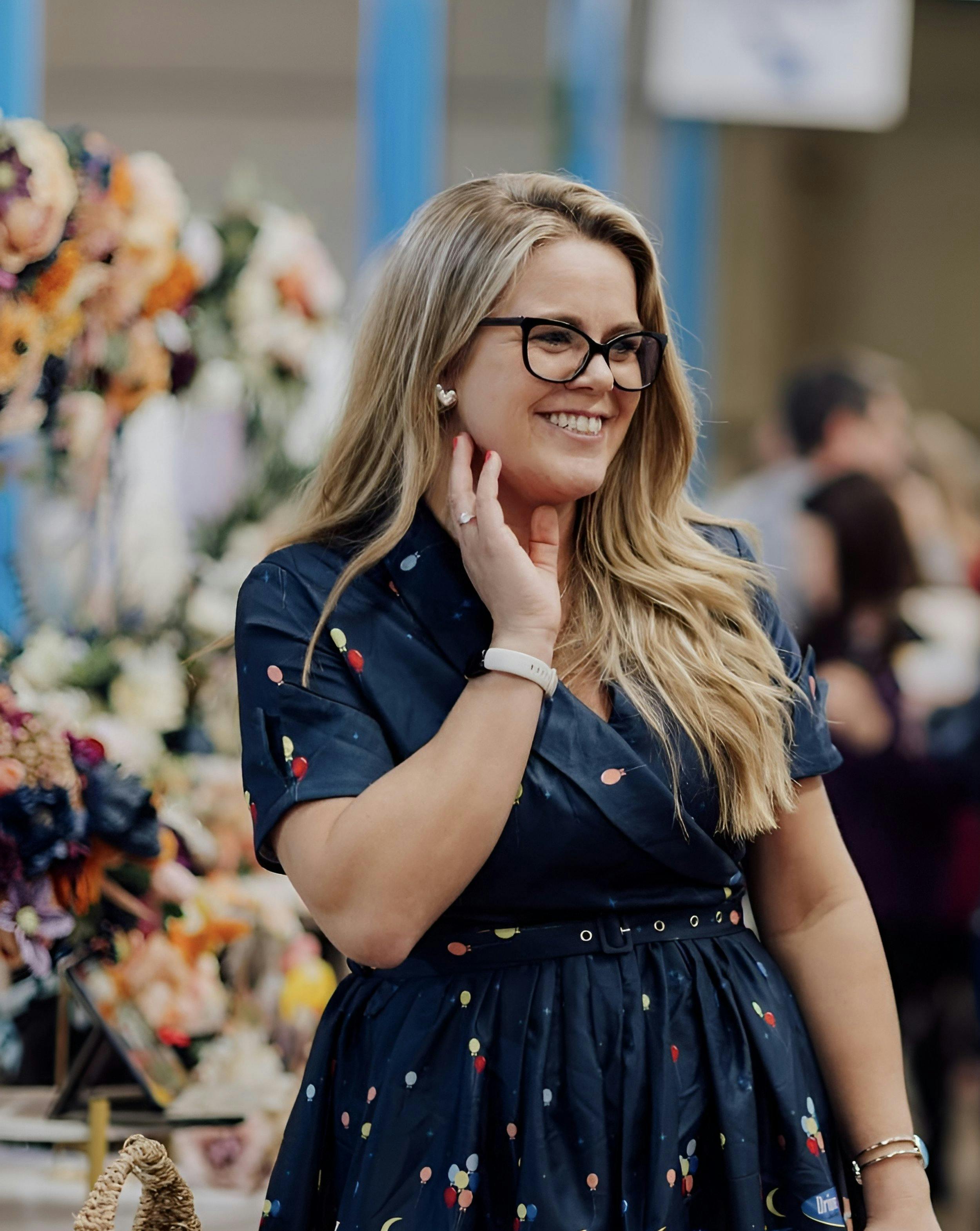 poppy at wedding fair