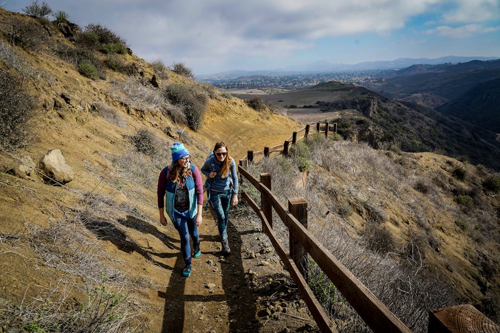 Hikers doing a loop hike at Canyon Overlook Trail at Wildwood Canyon Regional Park near Camarillo 