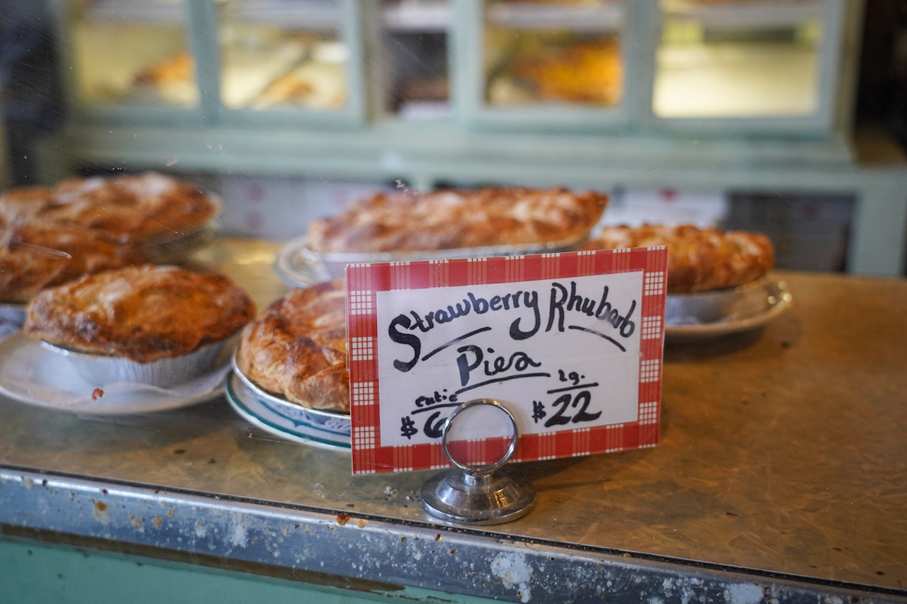 photo of strawberry rhubarb treat inside Pennington Farms in Grants Pass on the Rogue Valley Food Trail 