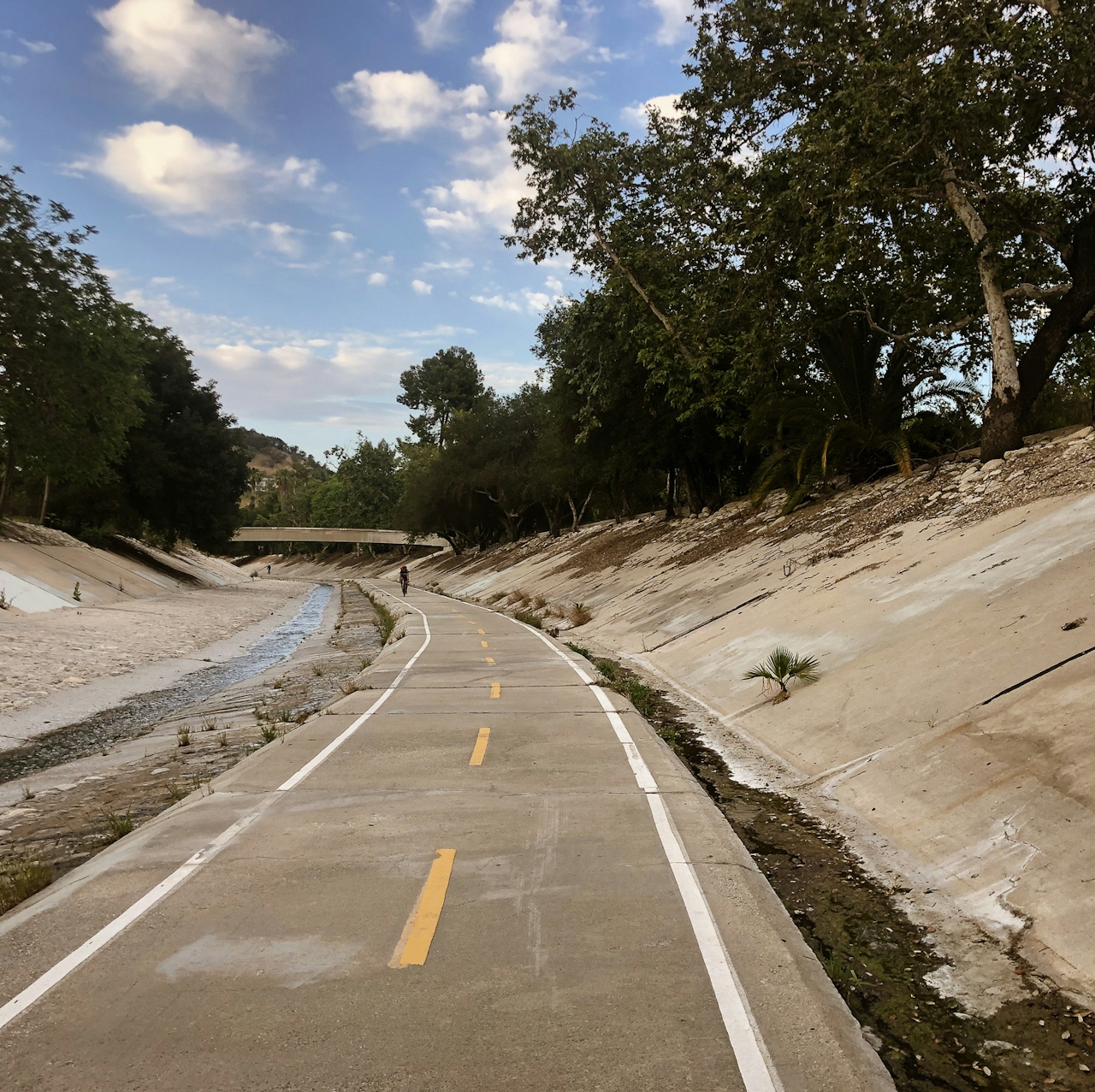 Biker on the Arroyo Seco Bike path in Los Angeles 