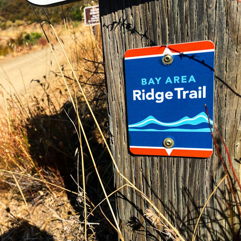 Sign for the Bay Area Ridge Trail in El Sereno Open Space Preserve in the South Bay 