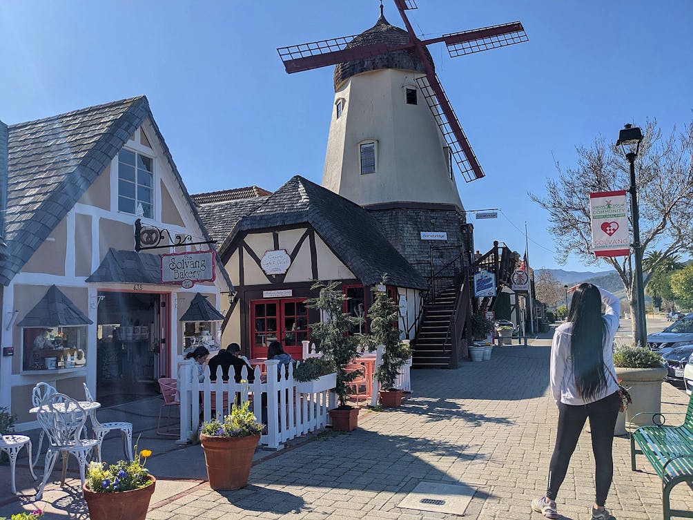 walking tour of solvang california