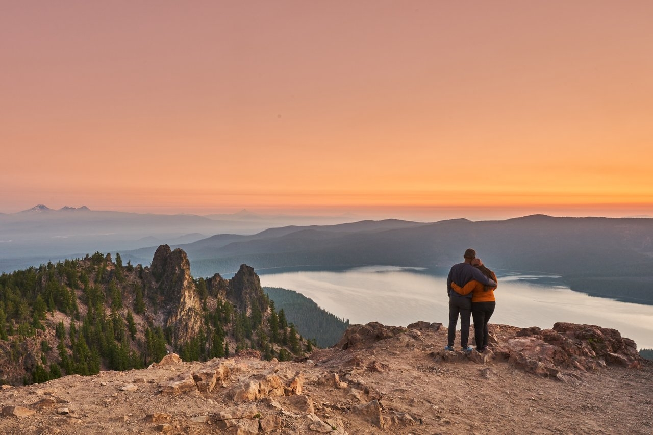 Couple hugging in Central Oregon