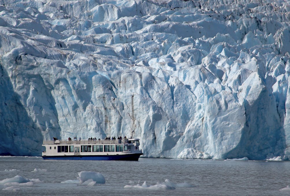 Ptarmigan Portage Glacier Boat Ride near Anchorage
