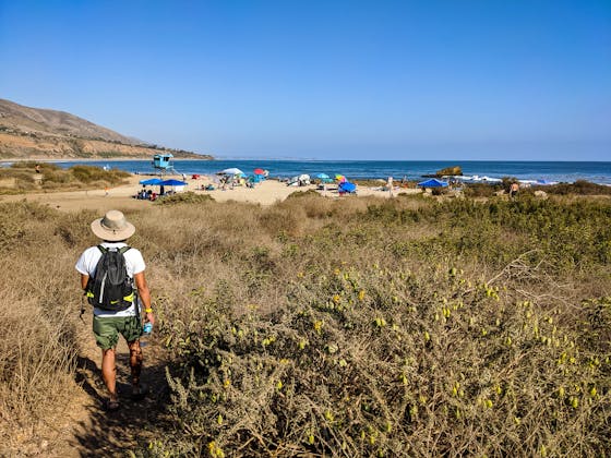 Hike-in to the beach at Leo Carrillo State Park 